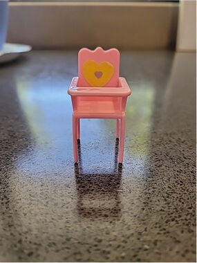 Vintage Funrise Doll Nursery Furniture High Chair Pink Yellow Heart Miniature